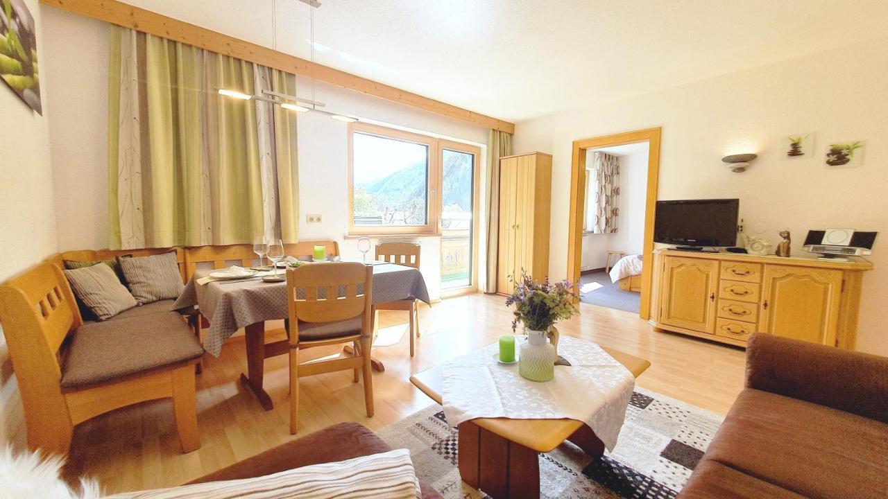 Appartements-Pension Reinstadler 프루츠 외부 사진